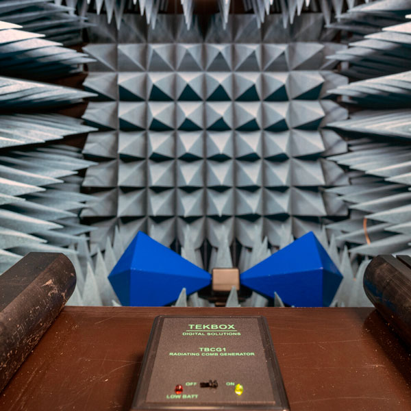Cubik semi-anechoic chamber